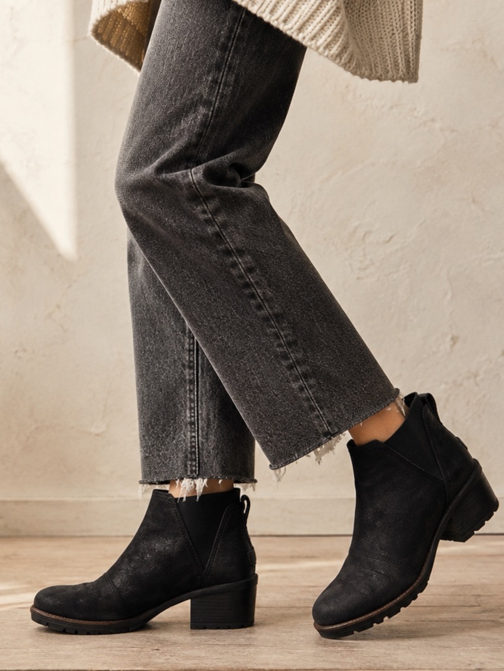 Sorel Cate Chelsea Pull On Ankle Boots Block Heel Booties